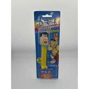 Fred Flintstone - Pez Candy Dispenser - 1992 On Original Card Collectible Candy